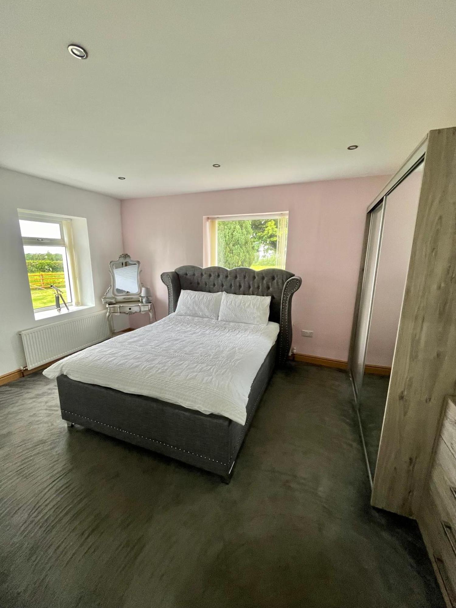 Unique Countryside Stay Dundrod Exteriér fotografie